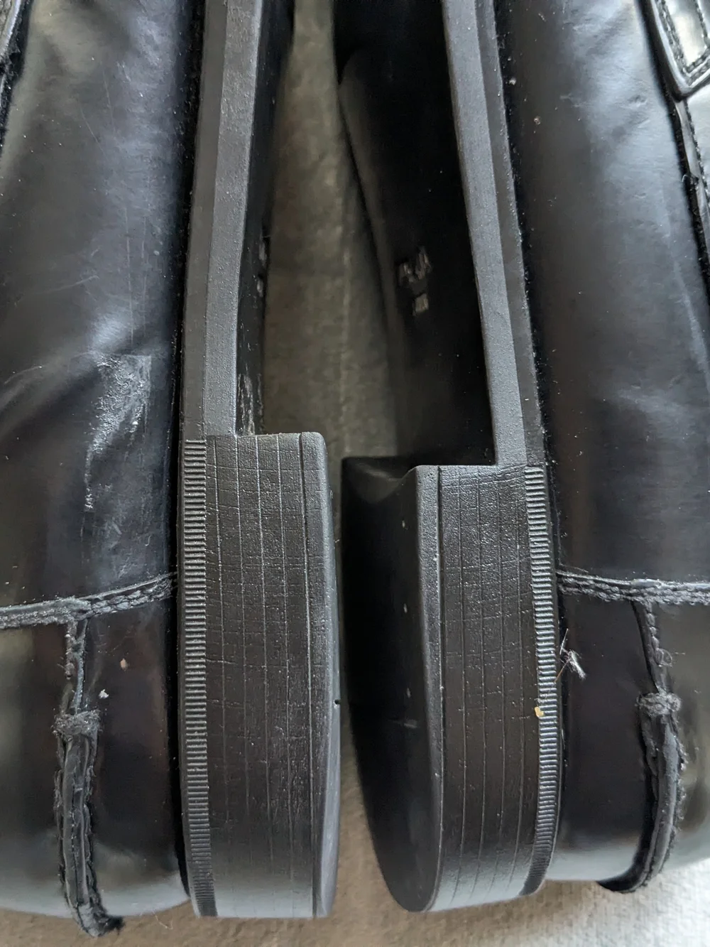 Prada loafers 100%